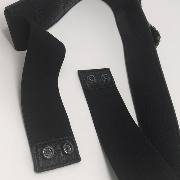 Tory Burch rhinestone bow stretch leather belt - Picture 6 of 6